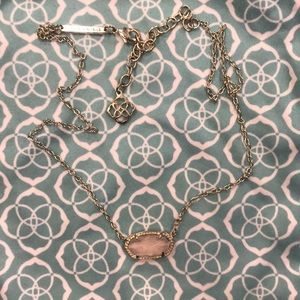 Kendra Scott necklace
